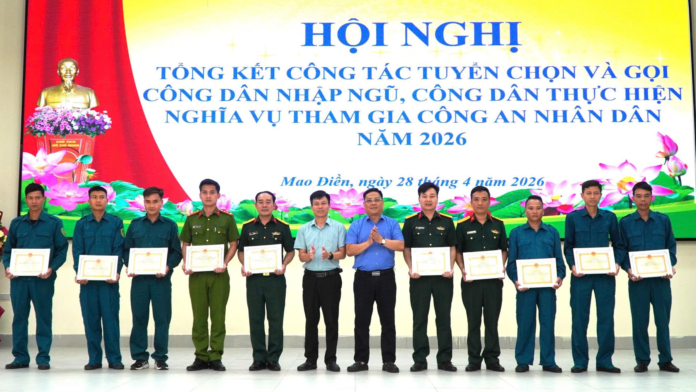 Công an xã Mao Điền phối hợp tổng kết công tác tuyển chọn và gọi công dân nhập ngũ, thực hiện nghĩa vụ CAND năm 2026